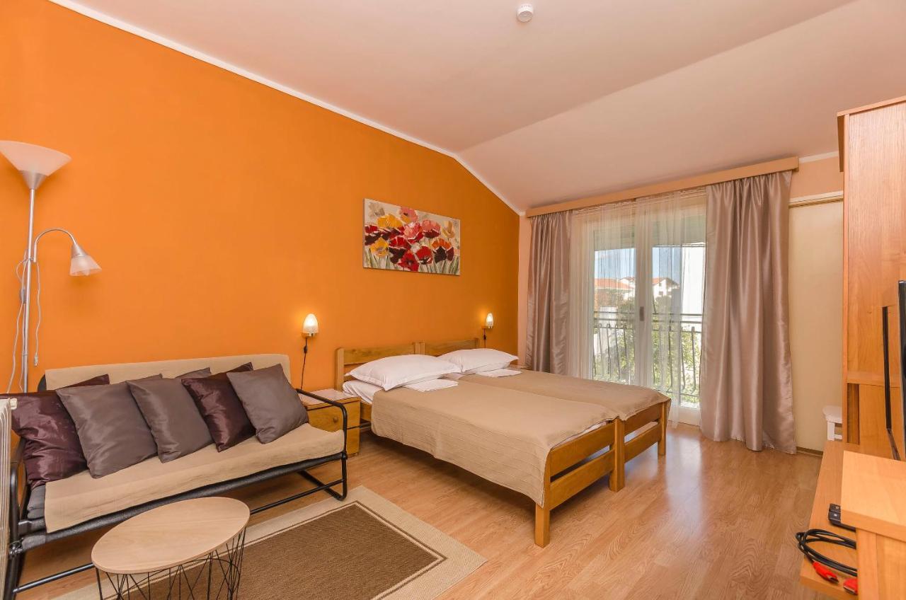 Apartments Sunset beach Vodice Buitenkant foto